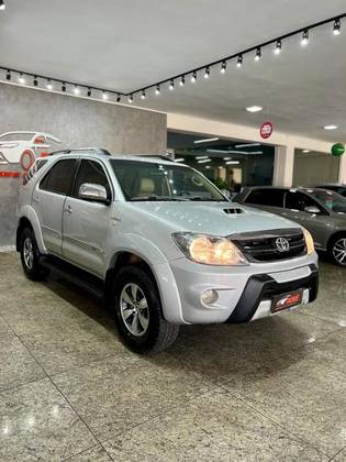TOYOTA HILUX SW4 3.0 SRV 4X4 16V TURBO INTERCOOLER DIESEL 4P AUTOMÁTICO